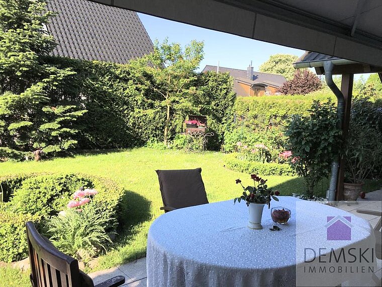 Terrasse und Garten