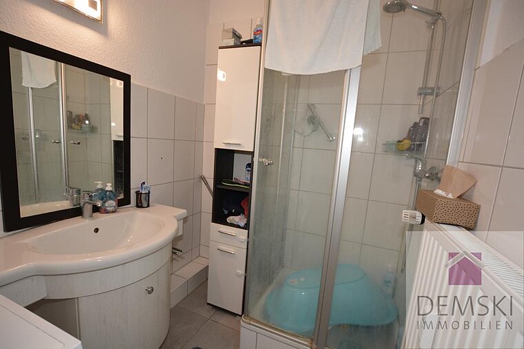 Bad mit Dusche