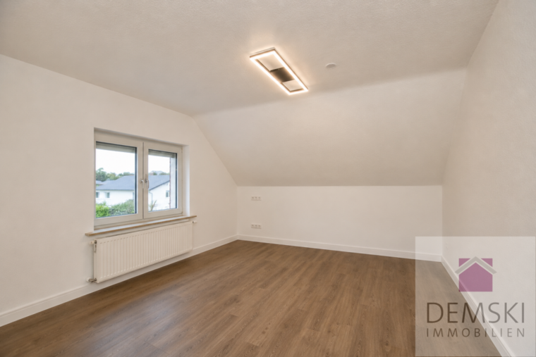 Wohnzimmer nach renovierung/ KI Darstellung