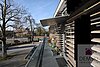 Eingang/ umlaufender Balkon